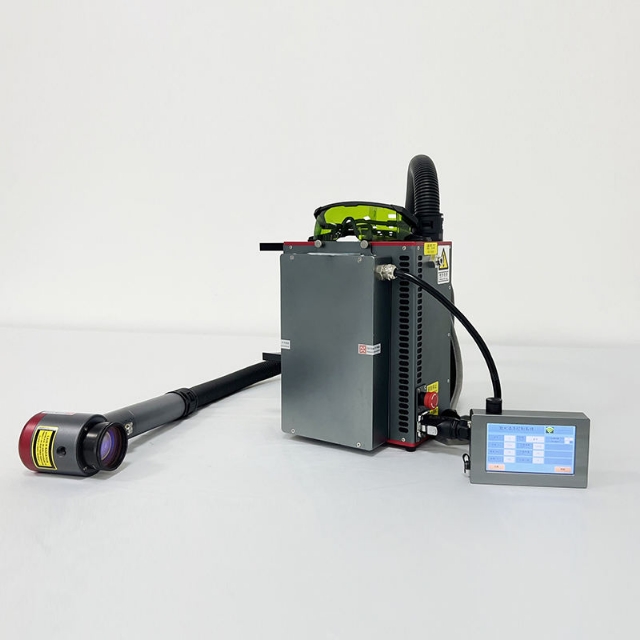 50w 100w 200w 300w Portable Laser Rust Remover for Machine Parts Rust, Paint Backpack MAX Pulse Fiber Laser Cleaning Machine