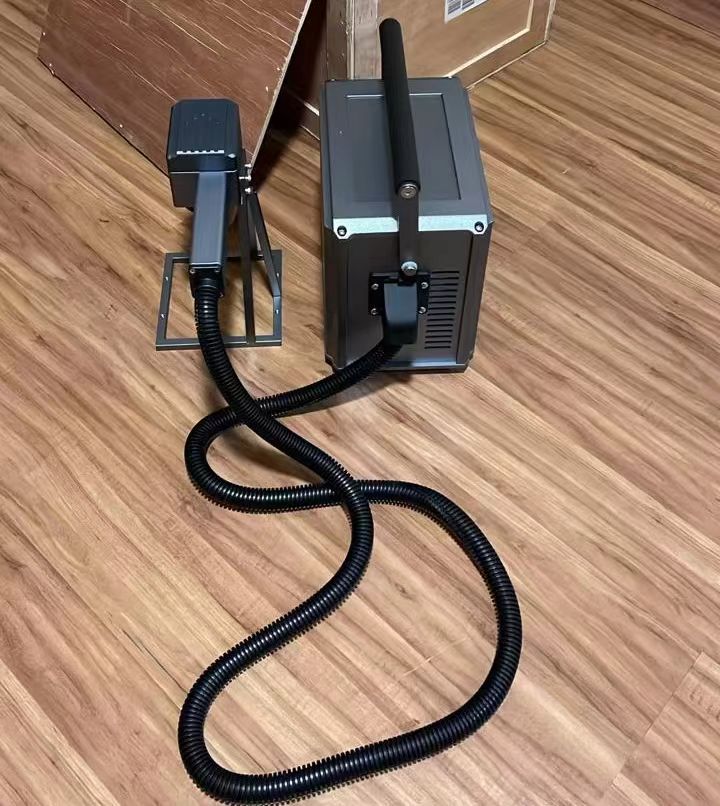 Handheld fiber laser